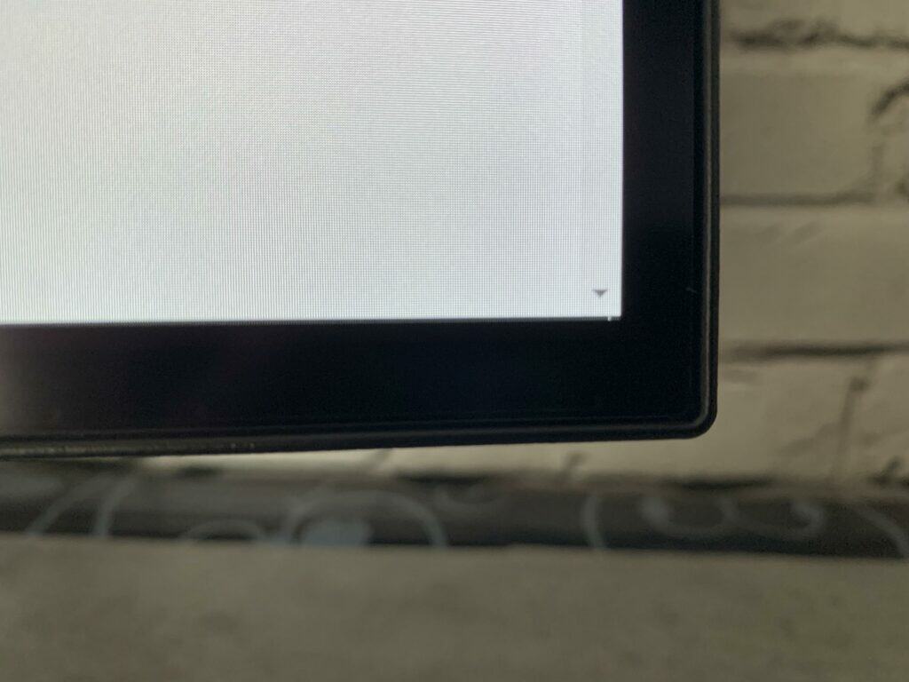 ASUS PG27AQDM Bezels