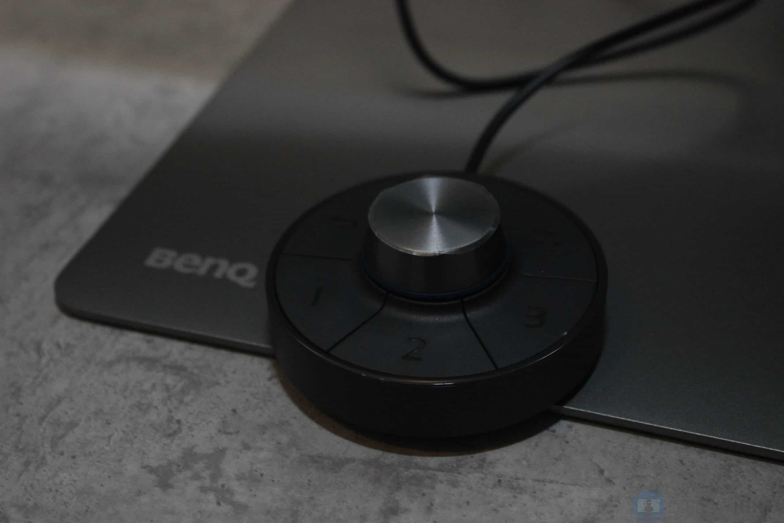 BenQ PD3220U Hotkey Puck