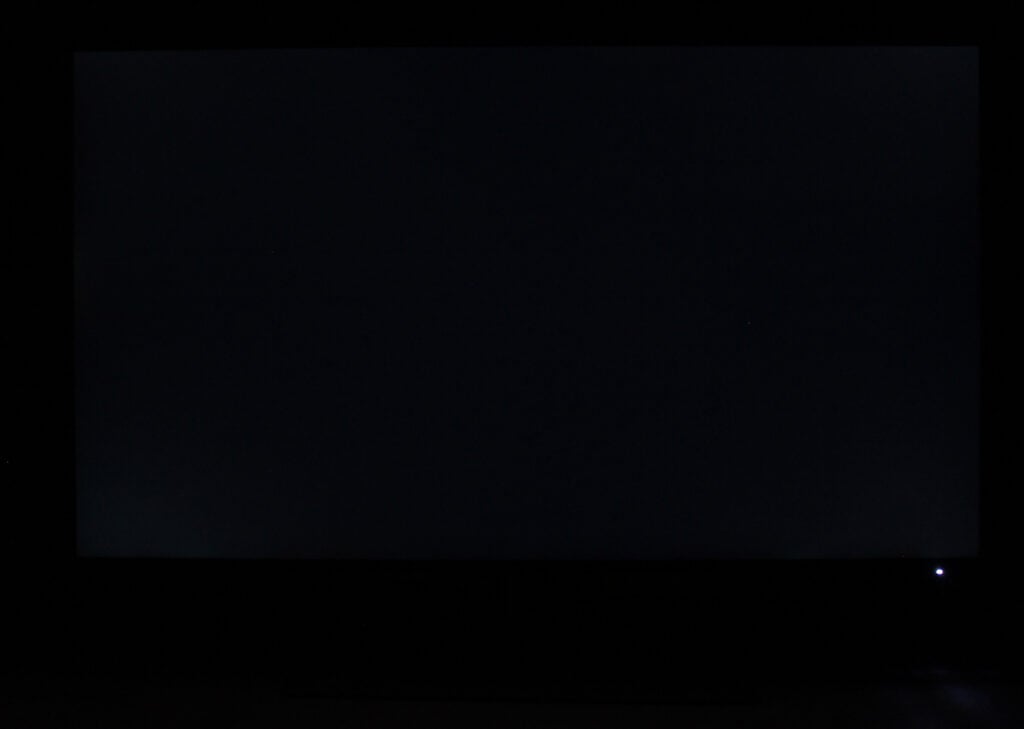 BenQ PD3220U IPS Glow 120 Nits