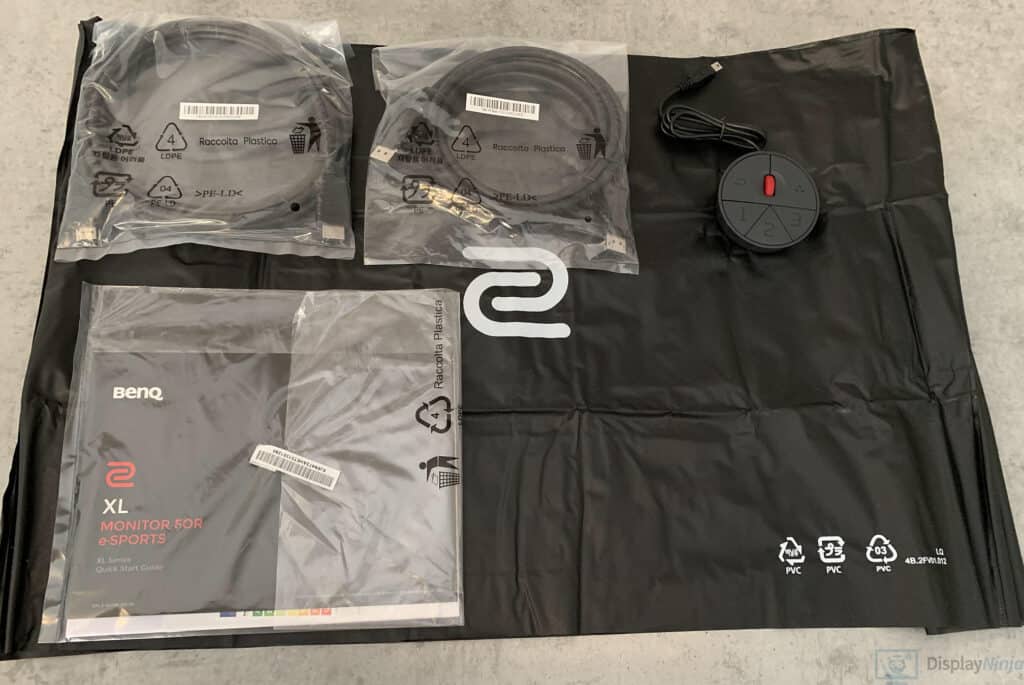 BenQ Zowie XL2566K Accessories