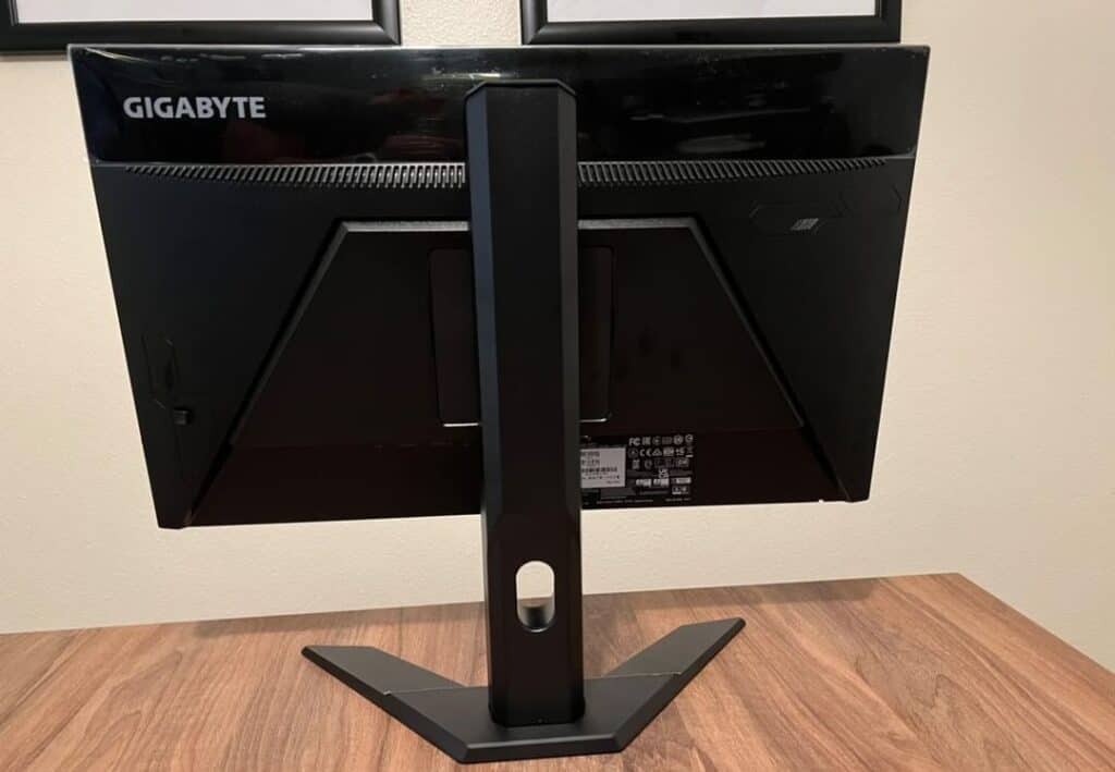 Gigabyte G24F 2 Connectivity