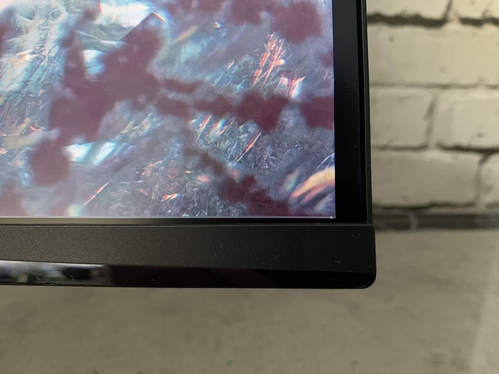 Gigabyte GS27QC Bottom Bezel