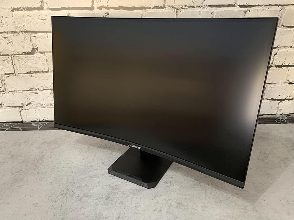 Gigabyte GS27QC Front View