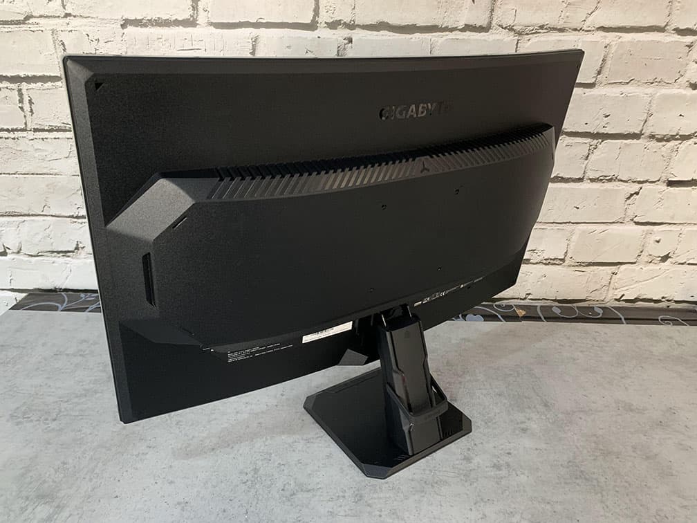 Gigabyte GS27QC Side View