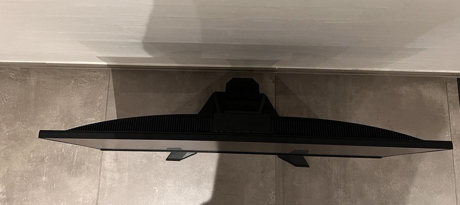 Gigabyte M34WQ Above