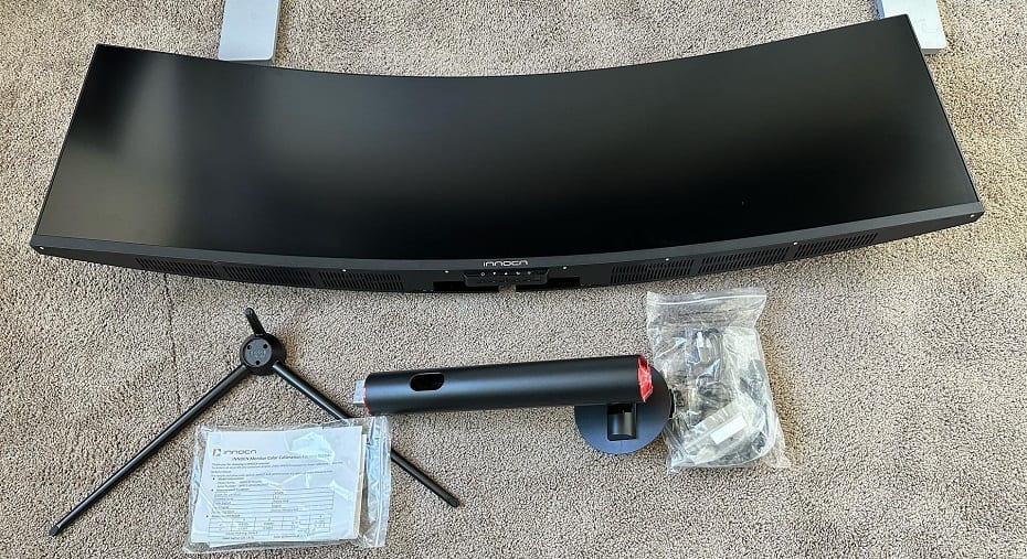 Innocn 49C1R In The Box