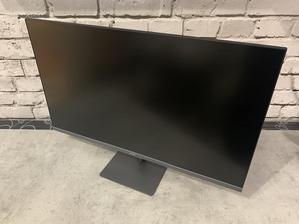 KTC A32Q8 Front View