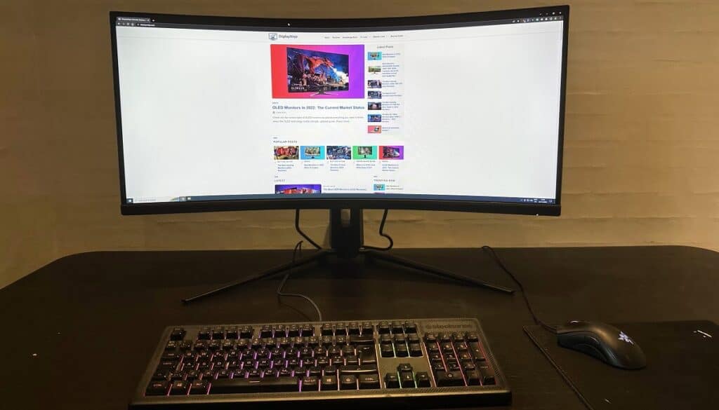 MSI MPG Artymis 343CQR